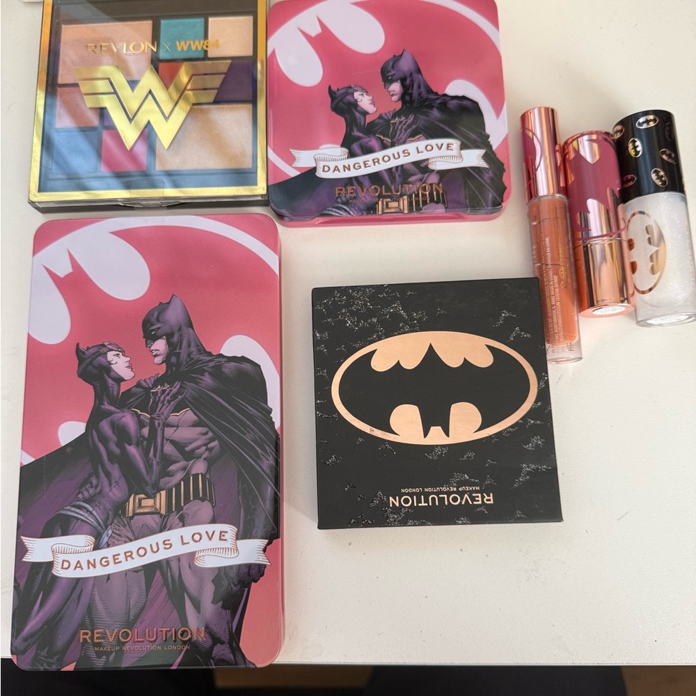 Revolution Batman and Wonder Woman Makeup Collection